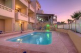 Esperia Beach Apartments & Suites