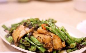 Cod with green beans