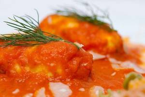 Moray with tomato