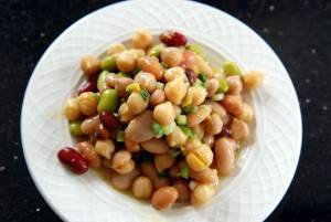 Mixed legumes salad