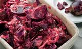 Beetroot salad with yoghurt